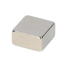 Aimant cubique en néodyme 15 x 15 x 8 mm N45 NiCuNi