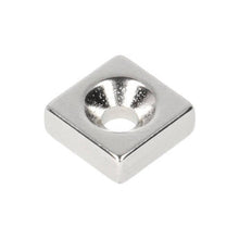 Aimant cubique en néodyme avec trou percé/alésé 13,5 x 13,5 x 5 mm N48 NiCuNi pôle nord