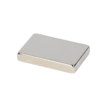 Aimant cubique en néodyme 30 x 20 x 5 mm N45 NiCuNi