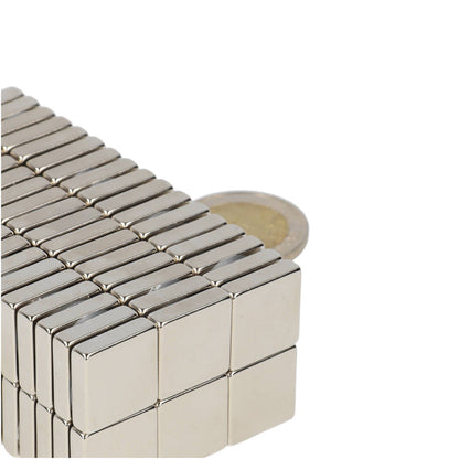 Neodymium Blokmagneet 15 x 15 x 4 mm N45 NiCuNi - Magnetenspecialist Import & Export B.V.