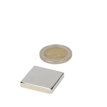 Neodymium Blokmagneet 25 x 25 x 5 mm N45 NiCuNi - Magnetenspecialist Import & Export B.V.